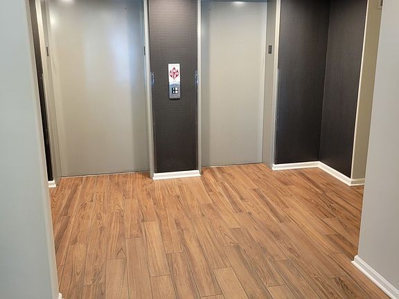 3rd image of 31 E Grove St APT 707