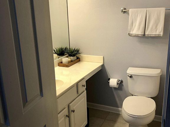 2nd image of 11538 Summerview Cir