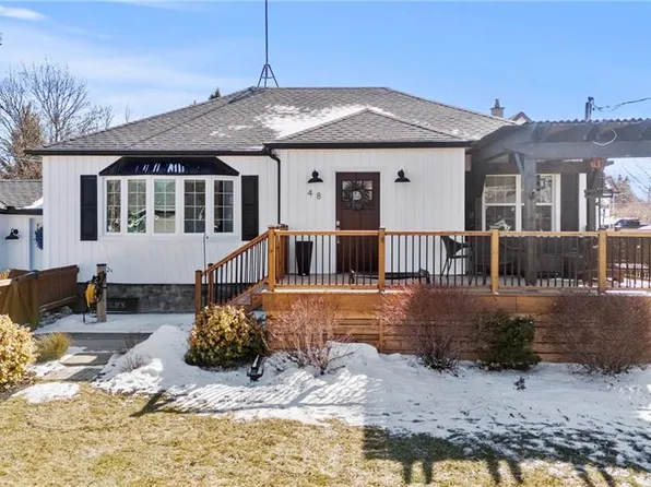 48 Windsor Rd, Saint Catharines, ON L2N 3A4