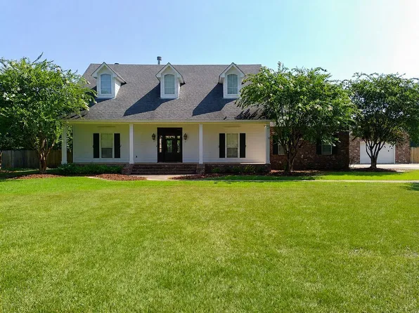 8180 Beechwood Dr, Denham Springs, LA 70706