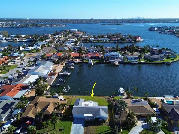 6371 2nd Palm Point St, Saint Petersburg, FL 33706