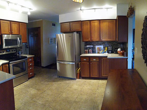 5th image of 2547 Clark Dr