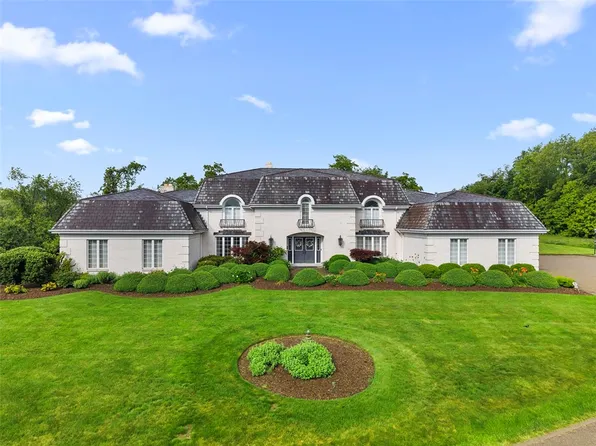 6840 Kevin Dr, Bethel Park, PA 15102