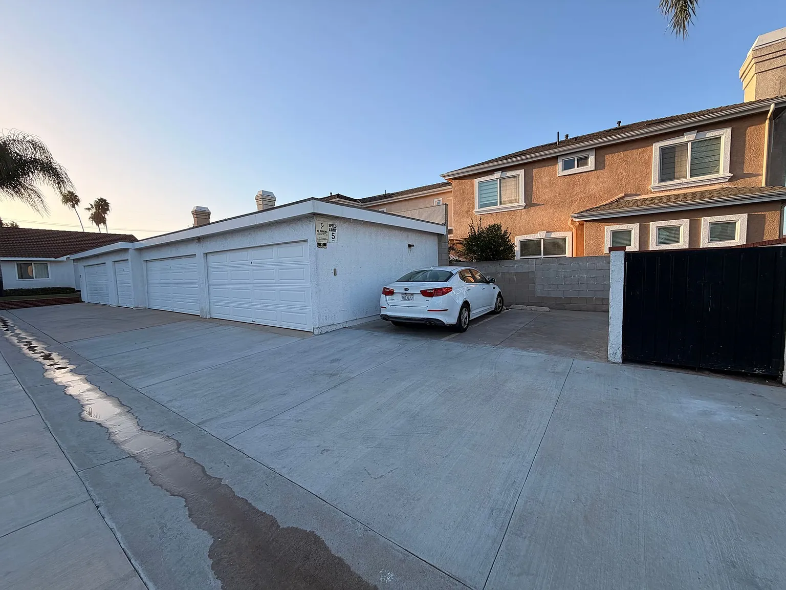 Completely Remodeled 2 Bed/2 Bath w/ Garage For Rent! — Photo 4