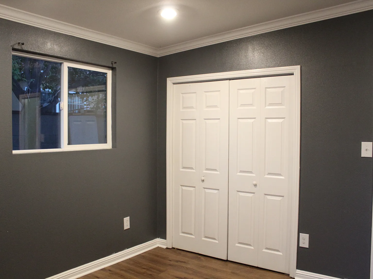2 bed, 600 sqft, $2,200 — Photo 3