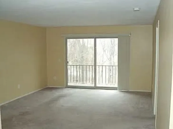 2605 Greenstone Blvd, Auburn Hills, MI