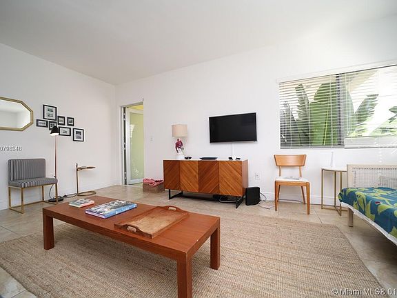 2nd image of 1840 James Ave APT 15