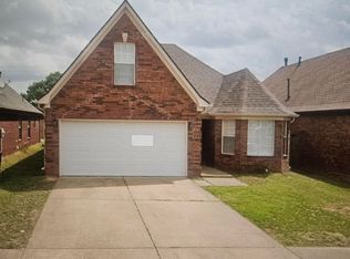 9042 Savannah Ridge Dr, Olive Branch, MS 38654