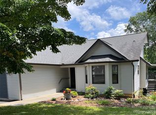 130 Cimarron Dr, Asheville, NC 28803