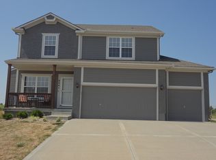 9441 N Lenox Ave, Kansas City, MO 64154