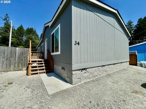 96465 Coverdell Rd Space 34, Brookings, OR 97415