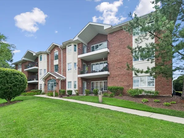13129 Forest Ridge Dr APT 2D, Palos Heights, IL 60463