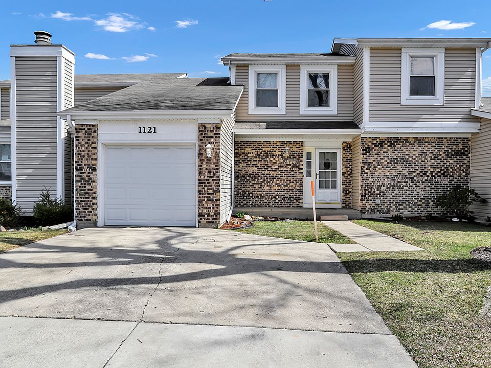 1st image of 1121 Colony Lake Dr