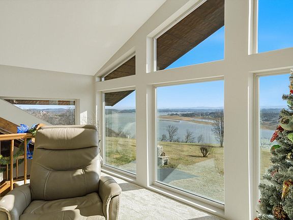 29th image of this home