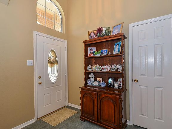 3rd image of 9507 Highland Pointe Dr