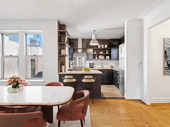 233 West 21st Street image 1 of 10