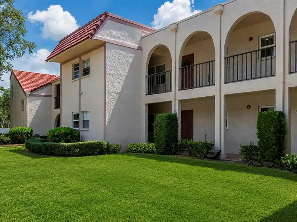 9700 STARKEY ROAD #325, SEMINOLE, FL 33777