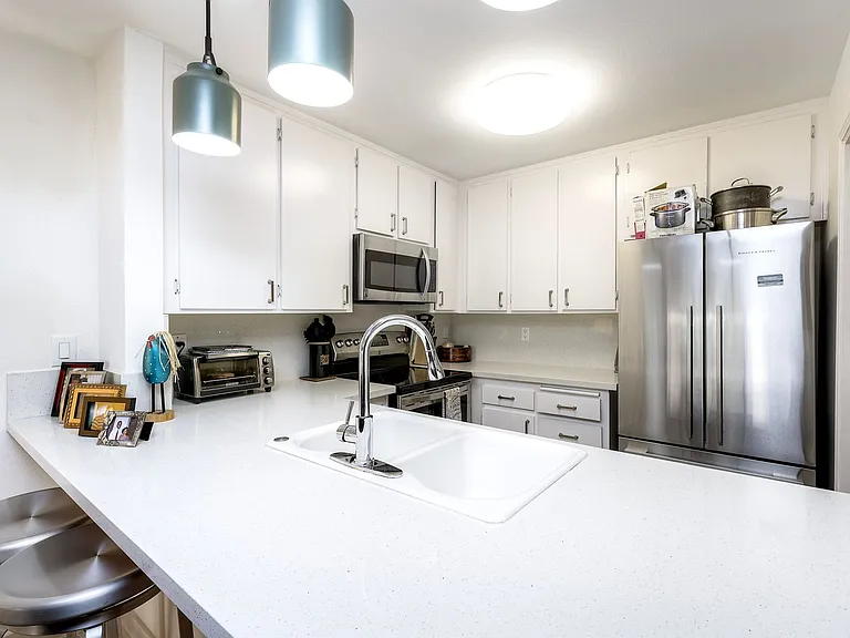3940 Dove St #207 — Photo 4