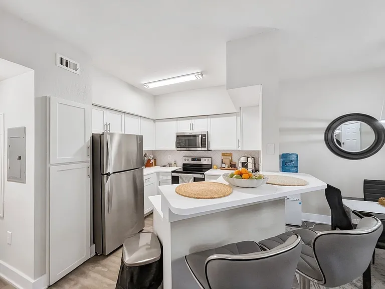 23640 Walden Center Dr #206 — Photo 11