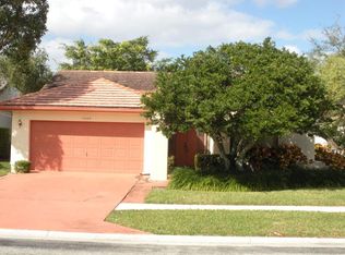 10549 Mendocino Ln, Boca Raton, FL 33428