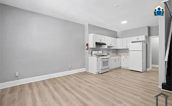 3231 N Hope St — Photo 18