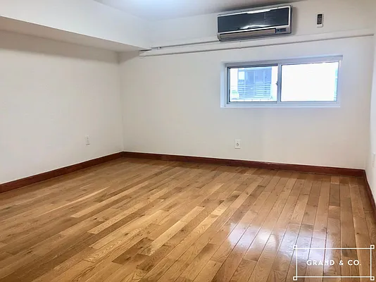 Rented by Grand & Co. | media 33