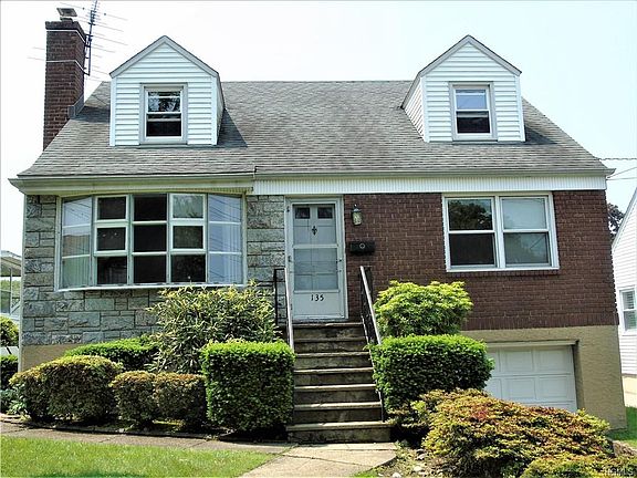 3rd image of 135 Hayward St