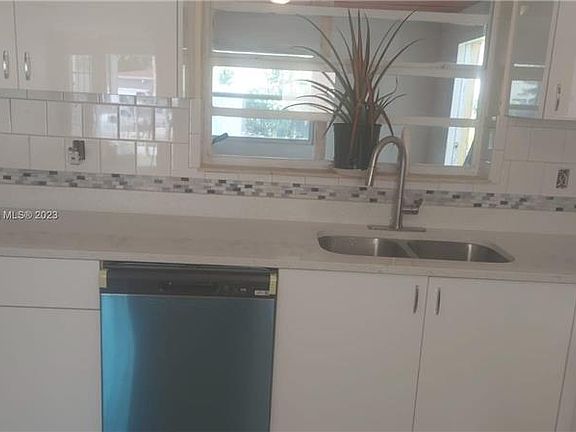 2nd image of 1643 NE 150th St #1643