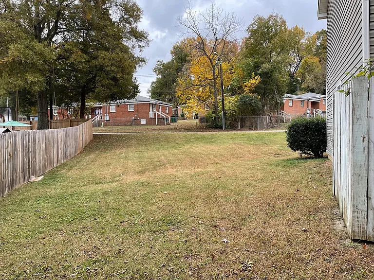 side yard