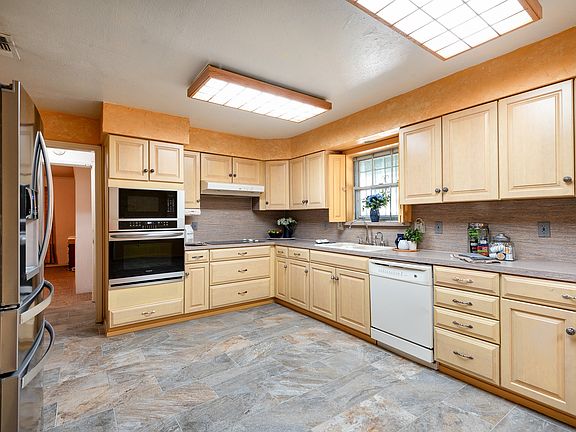 5th image of 5731 Mona Ln