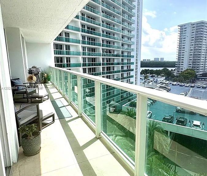 100 Bayview Dr #703 — Photo 16