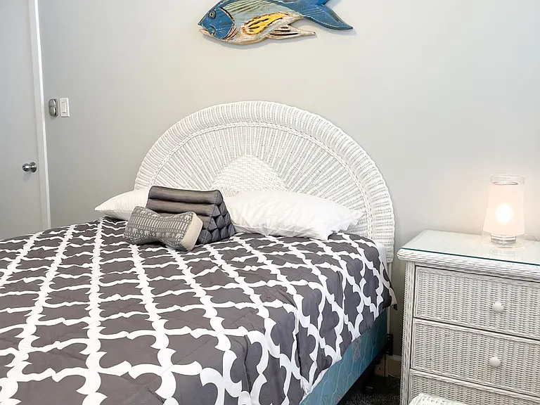 136 Henlopen Dr — Photo 47
