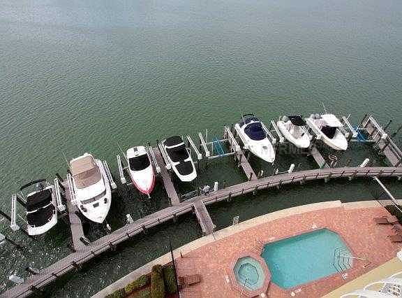 4th image of 200 Skiff Pt #201