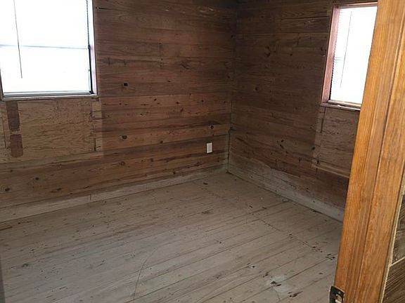 4th image of 5064 Wilburn Rd