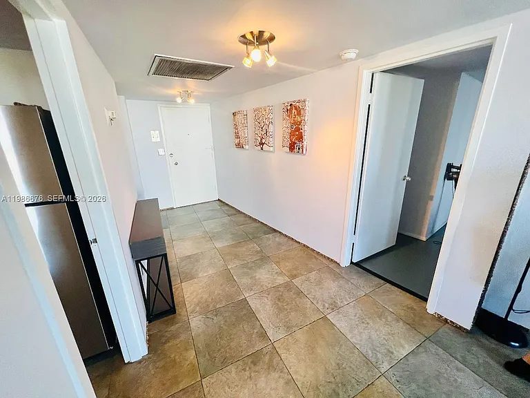 900 Bay Dr #411 — Photo 36