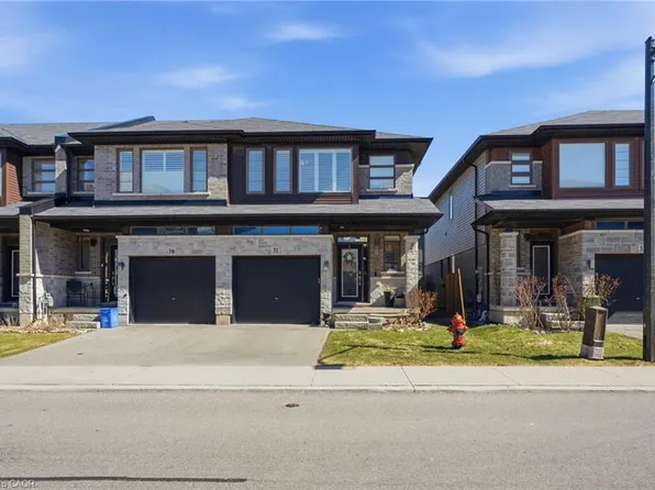 30 Times Square Blvd #31, Hamilton, ON L8J 0M1