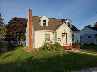 406 11th St N, Northwood, IA 50459