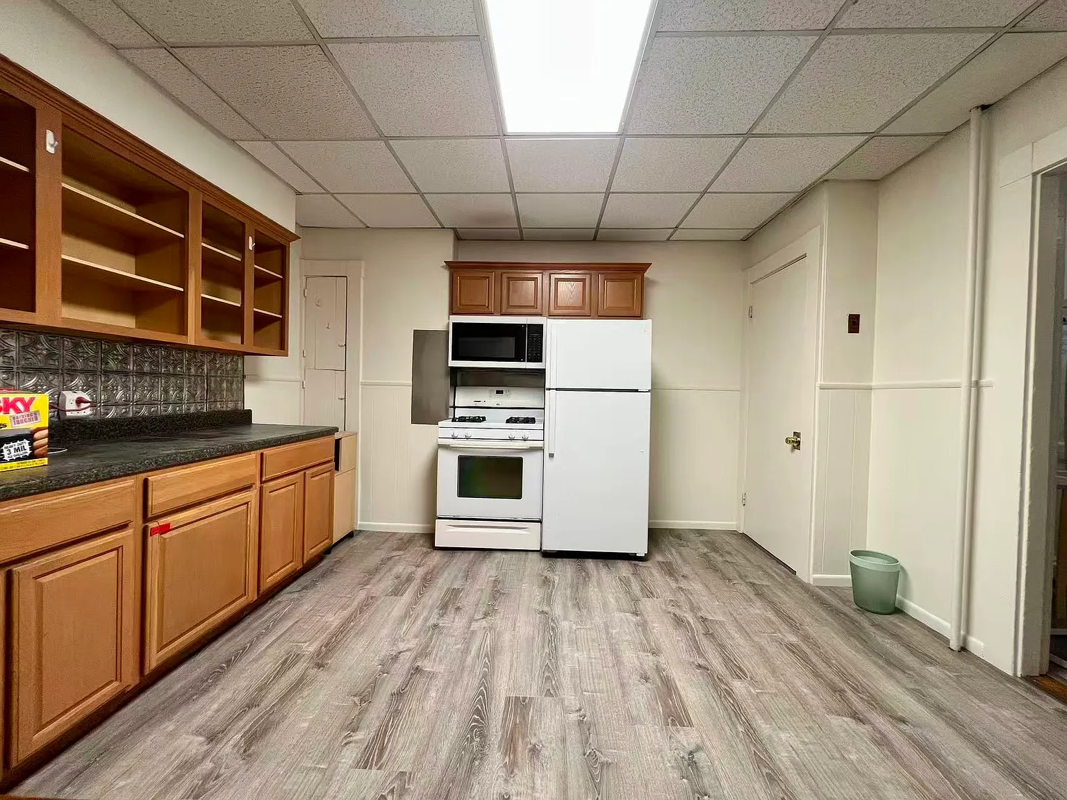 3 bed, 1200 sqft, $3,150 — Photo 4