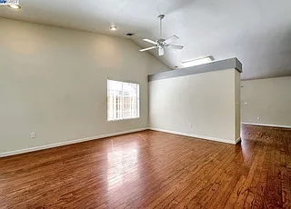 509 Saddleback Cir — Photo 11