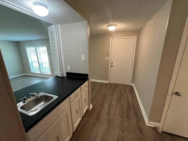 10 Merrie Cir — Photo 5