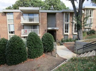 2616 Fort Farnsworth Rd APT 2B, Alexandria, VA 22303