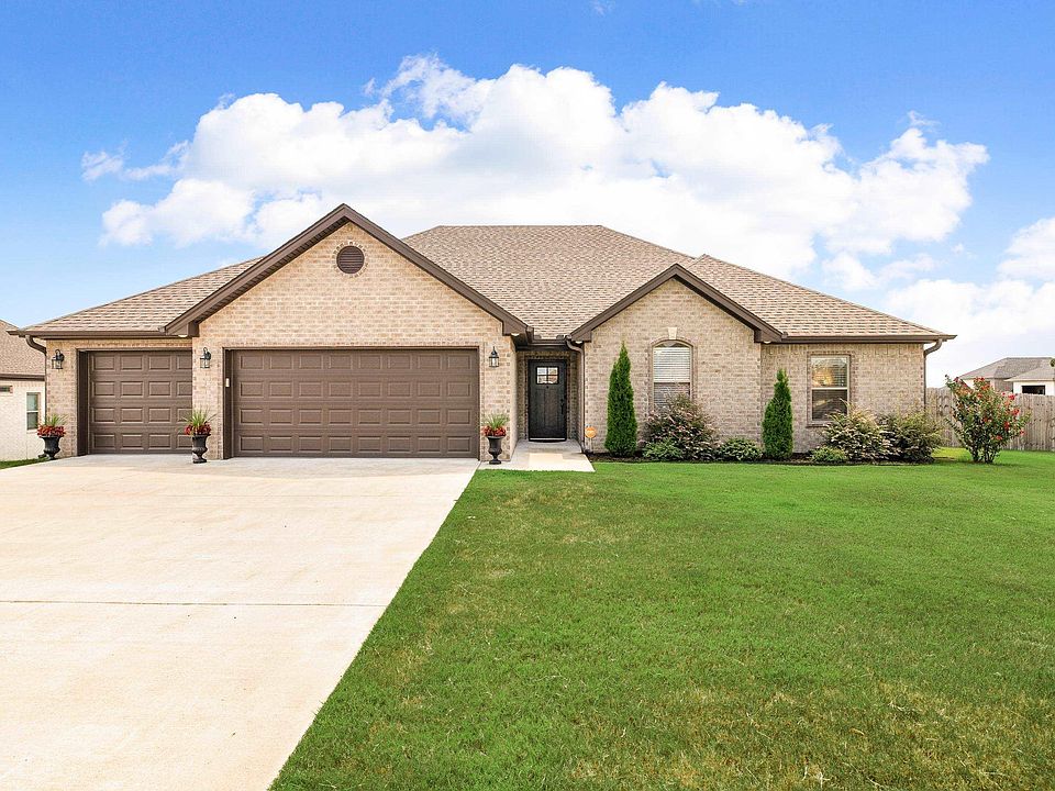 1st image of 3024 Rock Ridge Dr