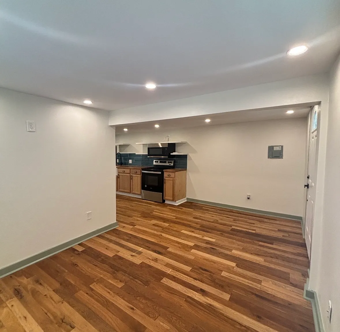1 bed, 550 sqft, $895 — Photo 4