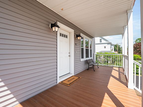4th image of 82 Gardner St #1