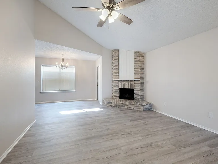 629 Fern Meadow Dr — Photo 9