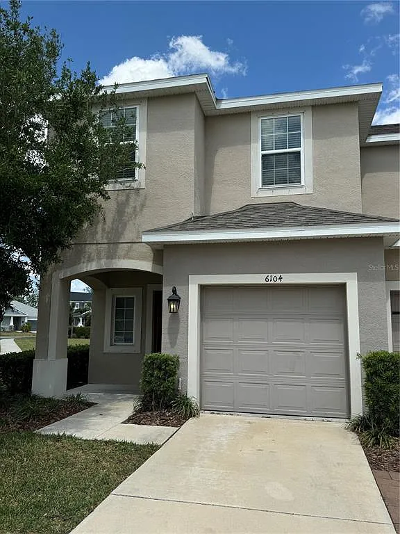 3 bed, 2.5 bath, 1859 sqft, $2,400 — Photo 1
