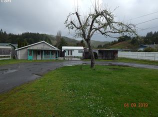 1520 Bowron Rd, Lakeside, OR 97449