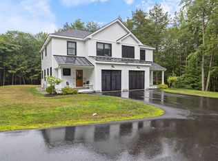 9 Timber Creek Dr #1, Falmouth, ME 04105