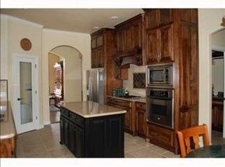 1964 Bella Sera Dr, Edmond, OK 73034