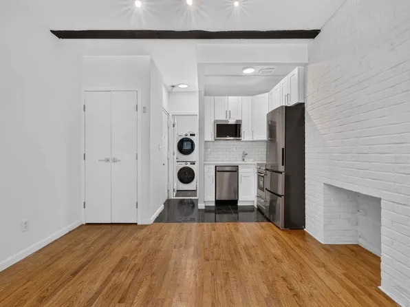 224 Sullivan Street image 1 of 7